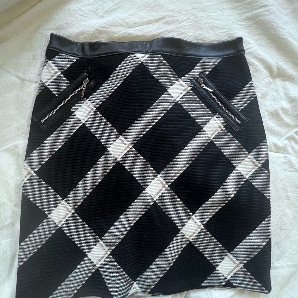 White House Black Market Black and White Mini Pencil Skirt for Work